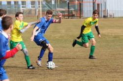 开云体育在线-日本乒乓球队险胜英国乒乓球队，张继科爆发神勇