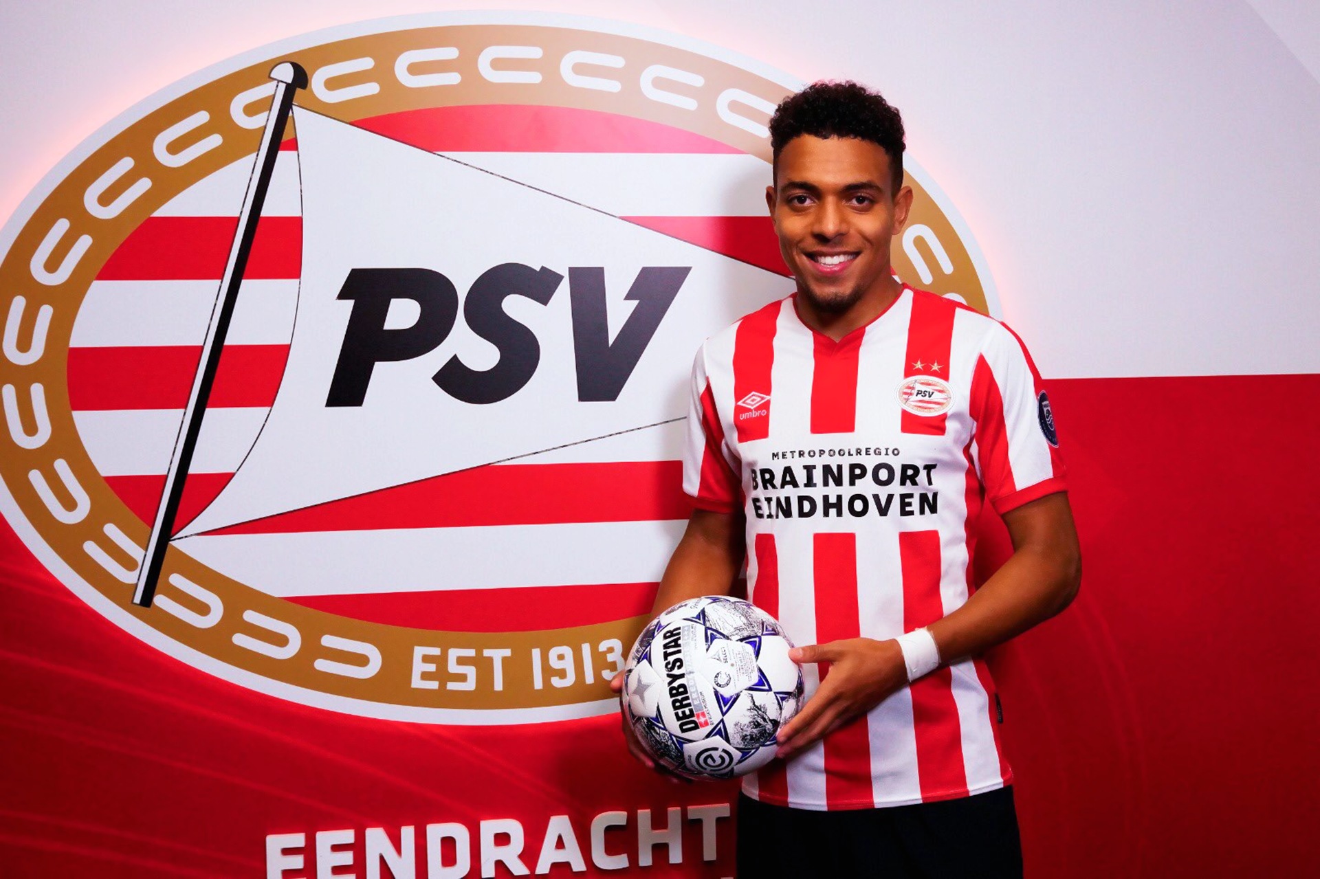 荷兰队成功逆转,晋级欧洲杯八强 荷兰队成功逆转,晋级欧洲杯八强