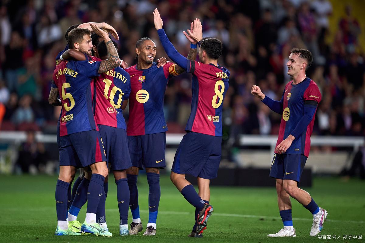 包含巴塞罗那客场大胜巴伦西亚，继续保持榜首位置的词条