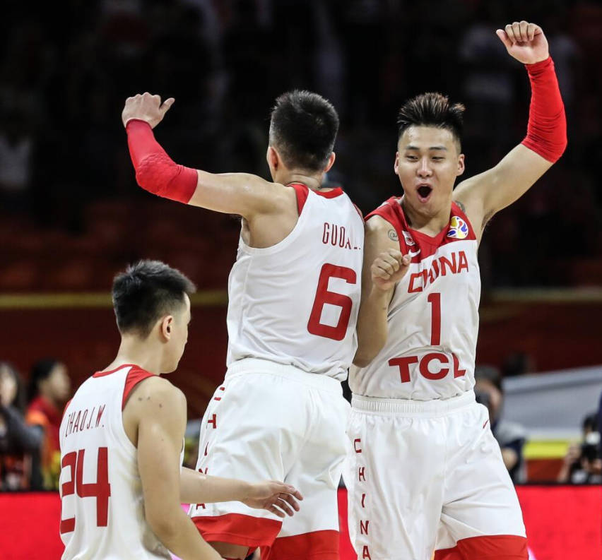 吉林男篮客场战胜对手,表现令人惊艳 吉林男篮客场战胜对手,表现令人惊艳