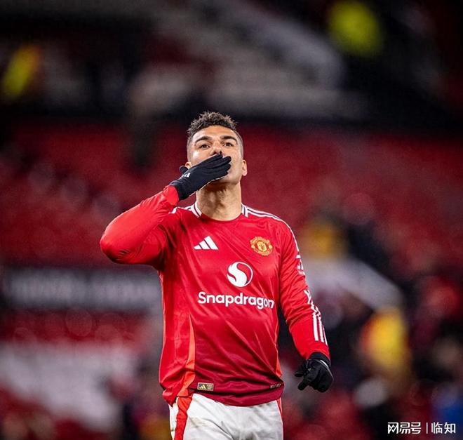 包含曼联中场成功抢断，制造进球机会的词条