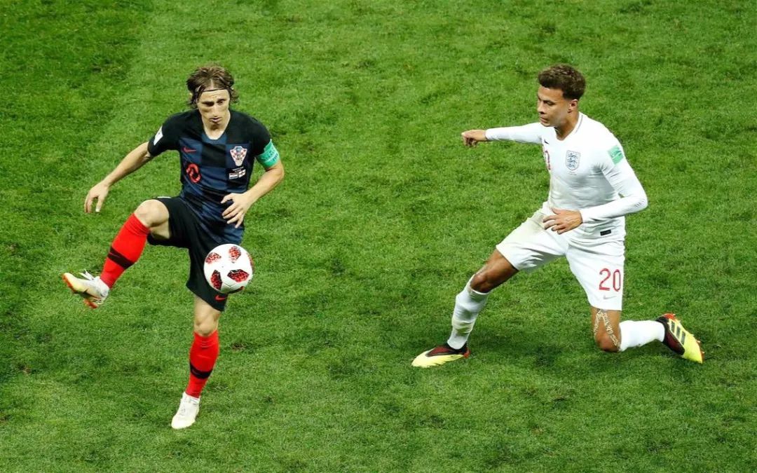 关于中国羽毛球队绝杀英格兰羽毛球队，戴资颖完成帽子戏法的信息